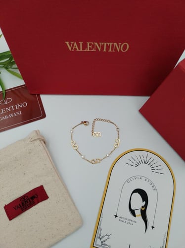 اسوارة فالنتينو مع الملحقات