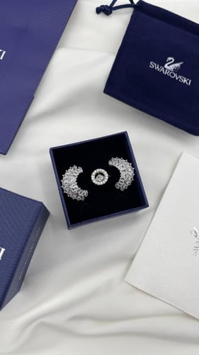 خاتم سوارفسكي الهبة