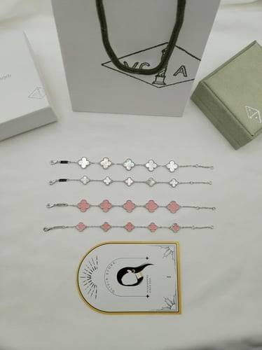 اساور فان كليف فضي