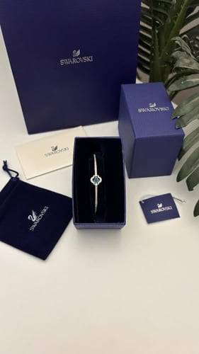 اسوارة سوارفسكي