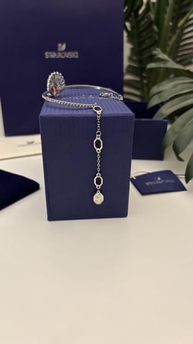 اسوارة سوارفسكي