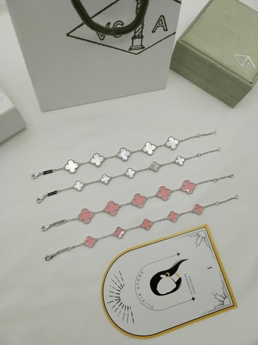 اساور فان كليف فضي