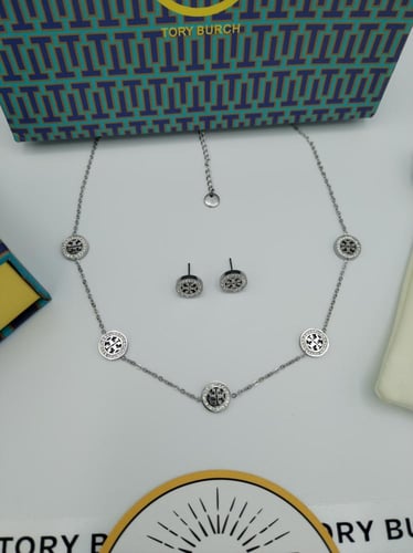 طقم سلسال و حلق توري بورش