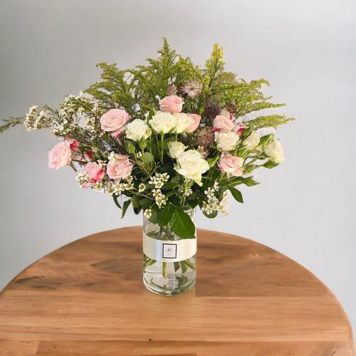 فازة ورد طبيعي