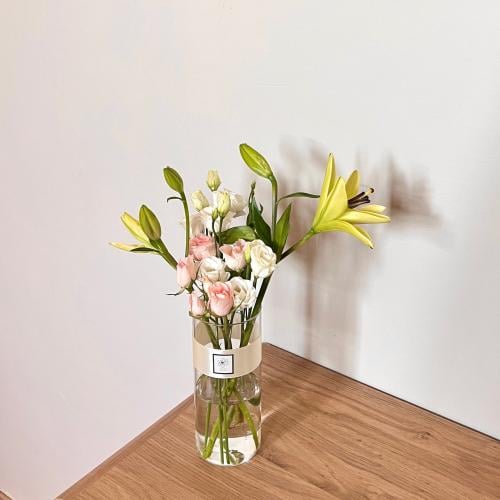 فازة ورد طبيعي