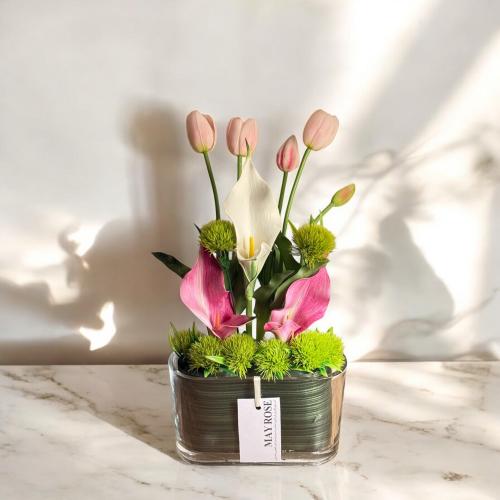 فازة ورد صناعي