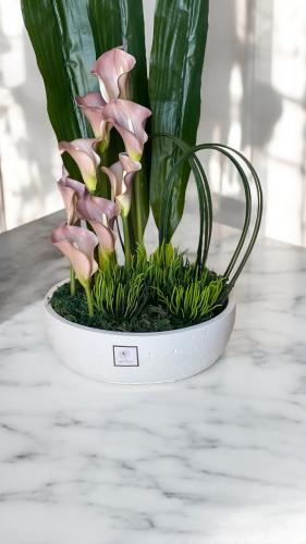 فازة ورد صناعي