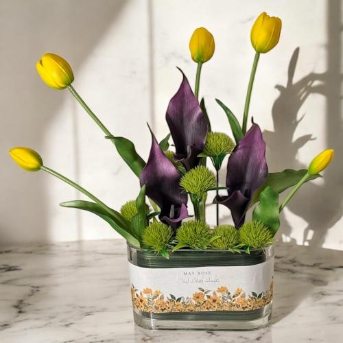 فازة ورد صناعي