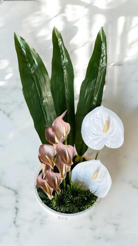 فازة ورد صناعي