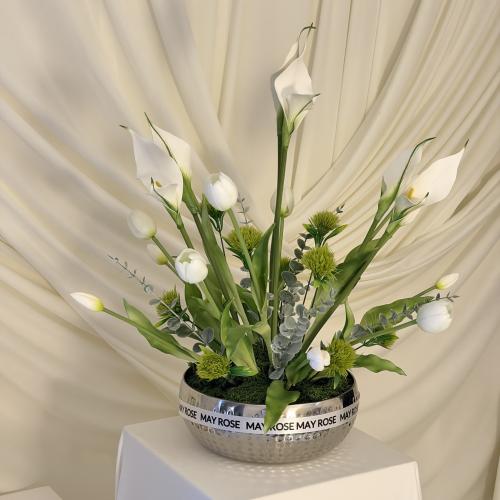 فازة ورد صناعي