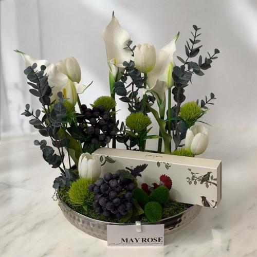 فازة ورد صناعي