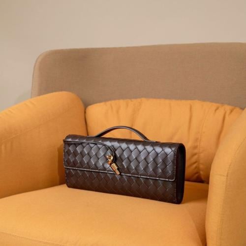 Brown Andiamo