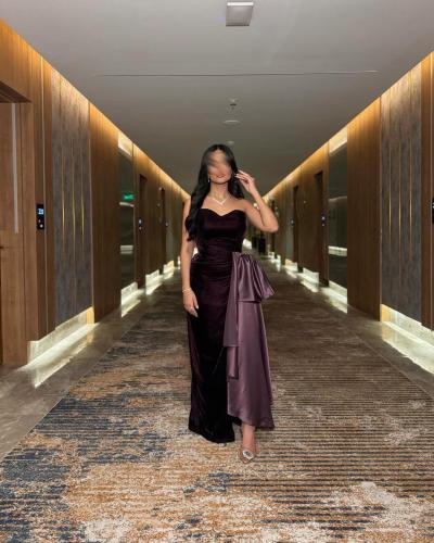 فستان سهرة مخمل تفتة