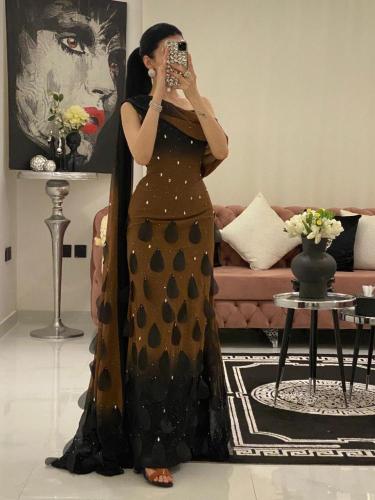 فستان سهرة انيق بلونين