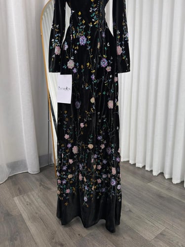 فستان سهره مخمل تطريز يدوي راقي