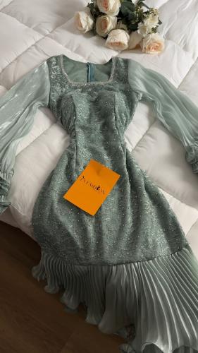 فستان ناعم تيفاني أنيق