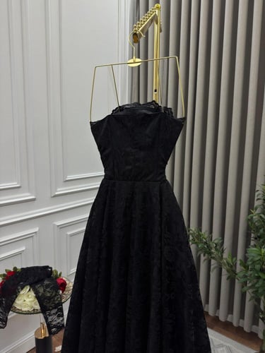 فستان سهرة دانتيل فخم