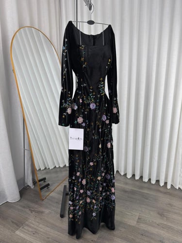 فستان سهره مخمل تطريز يدوي راقي