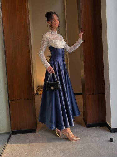 فستان سهرة افوايت دانتيل راقي