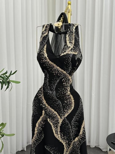 فستان كلفه سهرة أكمام وشل تل كامل