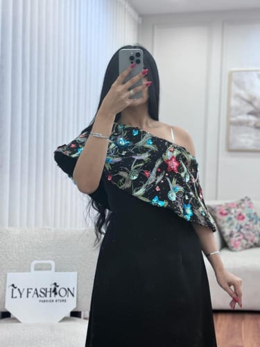 فستان اسود ناعم كلفة ترتر