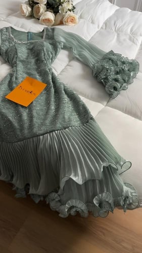 فستان ناعم تيفاني أنيق