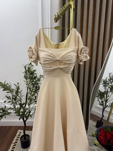 فستان سهره بفيونكه على الصدر مطرز لولو