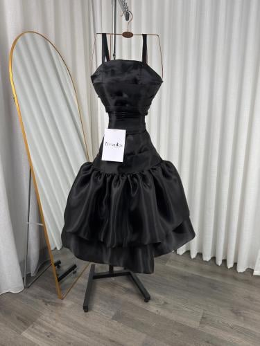 فستان ميدي اسود لامعه