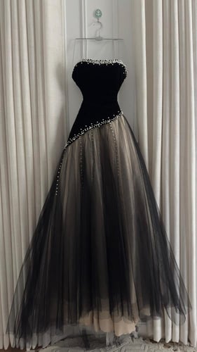 فستان سهرة جوخ مطرز لول لمعه