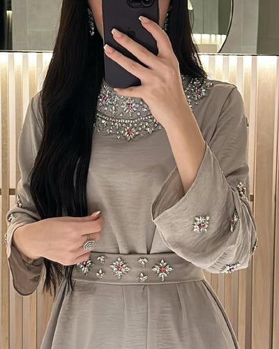 جلابية مطرزة يدوي راقي