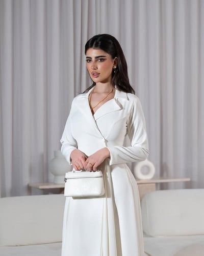 فستان باربي طويل