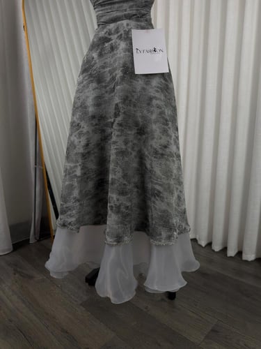 فستان سهرة لامعة