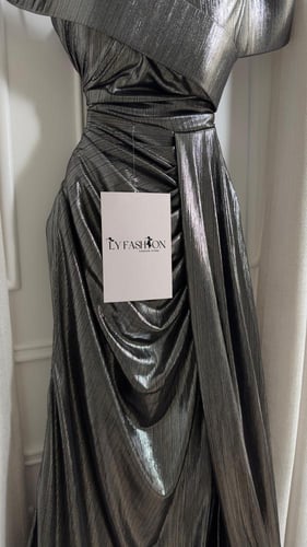 فستان سهرة لمعه