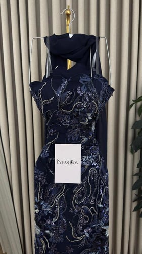 فستان سهرة كحلي مطرز بالكامل فاخر