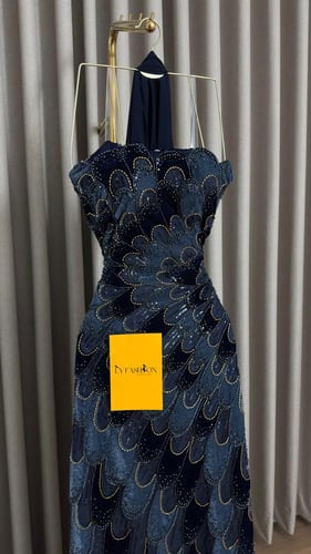 فستان سهرة بتطريز يدوي