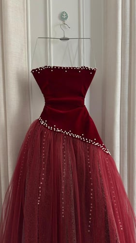 فستان سهرة جوخ مطرز لول لمعه