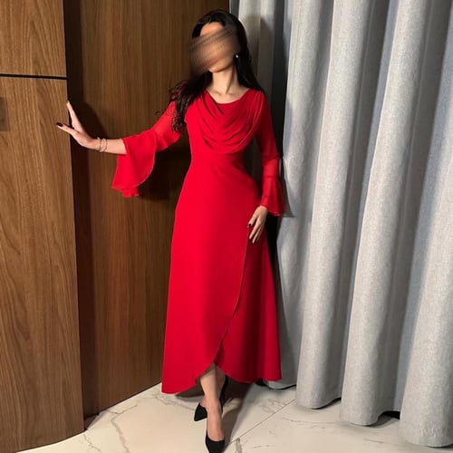 فستان سهرة كسرات ناعمة