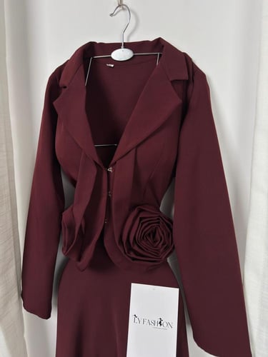 طقم ناعم تنورة وبلوزه باربي