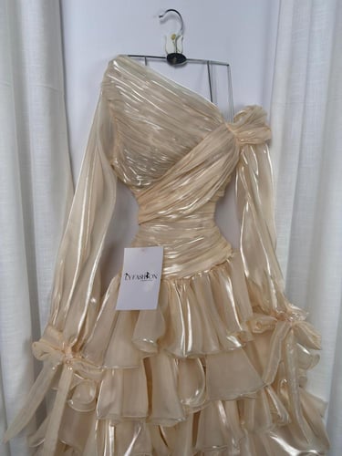 فستان ميدي لمعة كرنكل طبقات