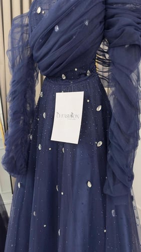 فستان سهرة كحلي مطرز يدوي