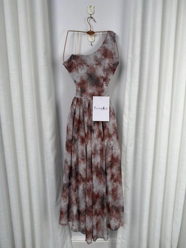 فستان ناعم أنيق