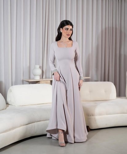 فستان سهرة انيق خامة باربي مع تطريز فخم