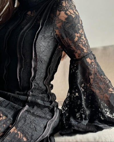 فستان دانتيل فخم