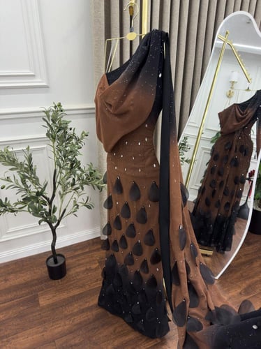 فستان سهرة انيق بلونين