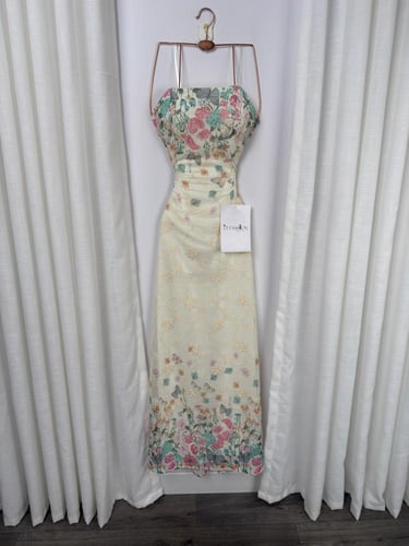 فستان ناعم ابيض قطعتين