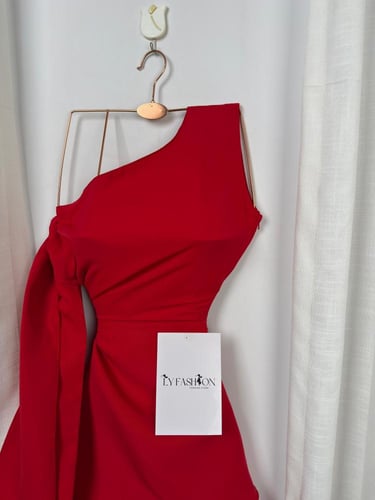 فستان ناعم ميدي