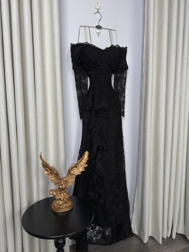 فستان سهرة أسود دانتيل