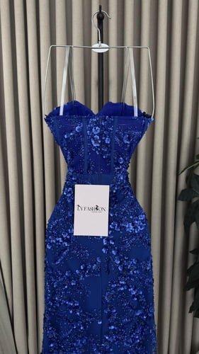 فستان سهرة تطريز زهور