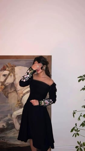 فستان سهرة دانتيل أسود