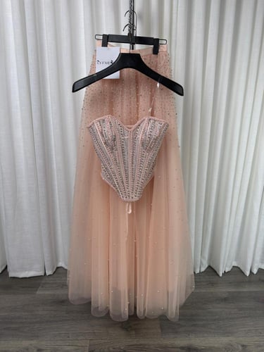 طقم سهرة منفصل بقصة كورسيه